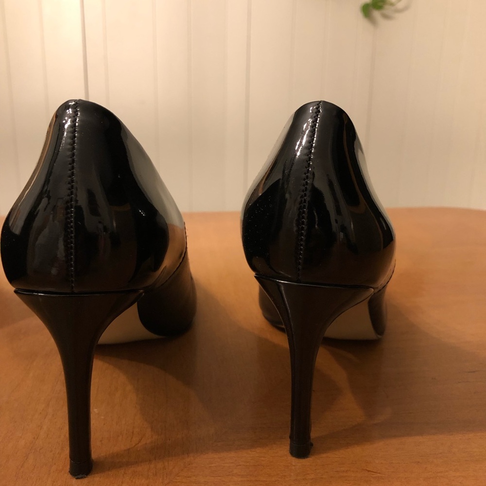 Women’s Pump - Picture 6 of 6